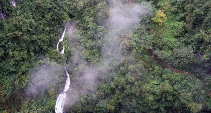 武隆·龙水峡地缝